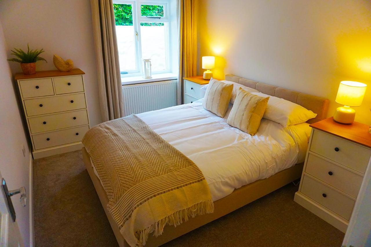 Staycation At Pine Cottage, A Newly Refurbished Holiday Cottage Goodwick 外观 照片